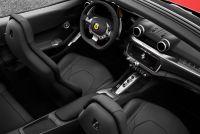 Interieur_Ferrari-Portofino_9
                                                        width=