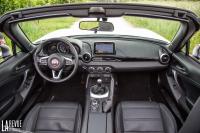 Interieur_Fiat-124-Spider-2016_32
                                                        width=