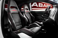 Interieur_Fiat-500-Abarth-695-Tributo-Ferrari_3