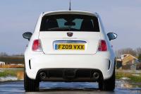 Exterieur_Fiat-500-Abarth_11
                                                        width=