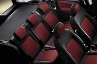 Interieur_Fiat-Doblo-2010_13
                                                        width=