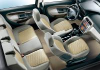 Interieur_Fiat-Grande-Punto_30