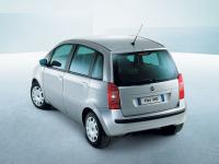 Exterieur_Fiat-Idea_6
                                                        width=