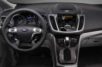 Interieur_Ford-C-Max-2012_32