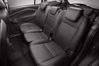 Interieur_Ford-C-Max-2012_37