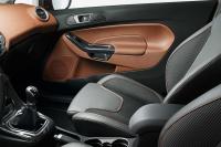 Interieur_Ford-Fiesta-2013_13