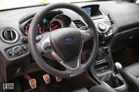 Interieur_Ford-Fiesta-ST-2015_25
                                                        width=