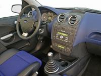 Interieur_Ford-Fiesta_26