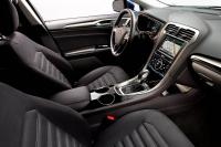 Interieur_Ford-Mondeo-2012_18
                                                        width=