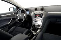 Interieur_Ford-Mondeo_32