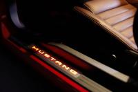 Interieur_Ford-Mustang-2010_39