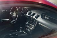 Interieur_Ford-Mustang-2015_12
                                                        width=