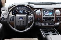 Interieur_Ford-Super-Duty_54
                                                        width=