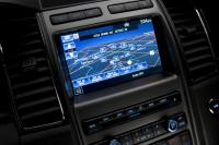 Interieur_Ford-Taurus-2010_45