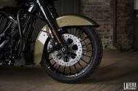 Interieur_Harley-Davidson-Road-King-Special-2017_7
                                                        width=