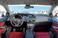 Interieur_Honda-Civic_82
                                                        width=