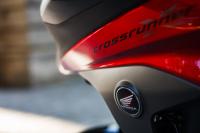 Interieur_Honda-VFR800x_21