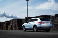 Exterieur_Hyundai-Grand-Santa-Fe_6
                                                        width=