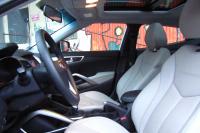 Interieur_Hyundai-Veloster-GDI_27