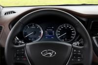 Interieur_Hyundai-i20-2015_21