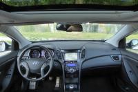 Interieur_Hyundai-i30-3-portes-CRDi-Pack-Premium_25