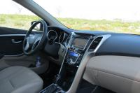 Interieur_Hyundai-i30-CRDi-128-BVA_27