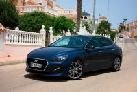 Exterieur_Hyundai-i30-Fastback-1.4t-140_2