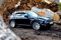Exterieur_Infiniti-FX-30d-S-Black-White_3