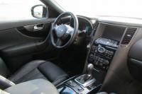 Interieur_Infiniti-FX-30d_22
                                                        width=