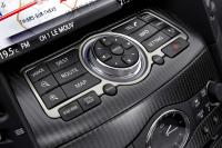 Interieur_Infiniti-FX-Vettel-Edition_32