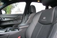 Interieur_Infiniti-M30d-S_19