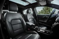 Interieur_Infiniti-Q30_12