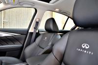 Interieur_Infiniti-Q50-S-Hybrid_25
                                                        width=