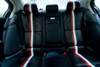 Interieur_Infiniti-Q50-Thom-Browne-Zac-Posen_11