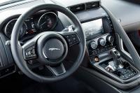 Interieur_Jaguar-F-Type-R_26