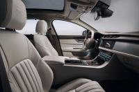 Interieur_Jaguar-XF-Sportbrake-2017_18
                                                        width=