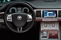 Interieur_Jaguar-XF_36