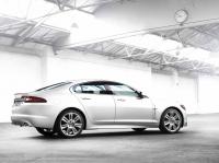 Exterieur_Jaguar-XFR-2009_0
                                                        width=