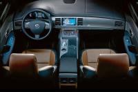 Interieur_Jaguar-XFR-2009_27