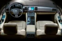 Interieur_Jaguar-XFR-2009_24
                                                        width=