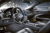 Interieur_Jaguar-XKR-S_16