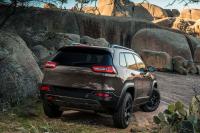 Exterieur_Jeep-Cherokee-2013_11