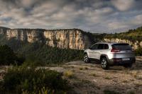 Exterieur_Jeep-Cherokee-2017_9