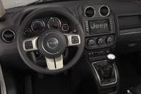 Interieur_Jeep-Compass-2011_38
                                                        width=