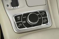 Interieur_Jeep-Grand-Cherokee-2011_25