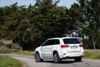 Exterieur_Jeep-Grand-Cherokee-Summit-Signature_18
                                                        width=