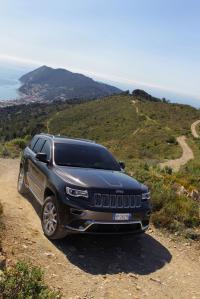 Exterieur_Jeep-Grand-Cherokee-Summit_3