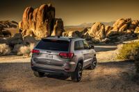 Exterieur_Jeep-Grand-Cherokee-Trailhawk_2