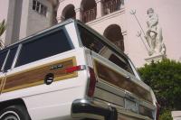 Exterieur_Jeep-Grand-Wagoneer_0
                                                        width=