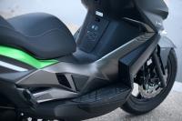 Interieur_Kawasaki-J300_23
                                                        width=